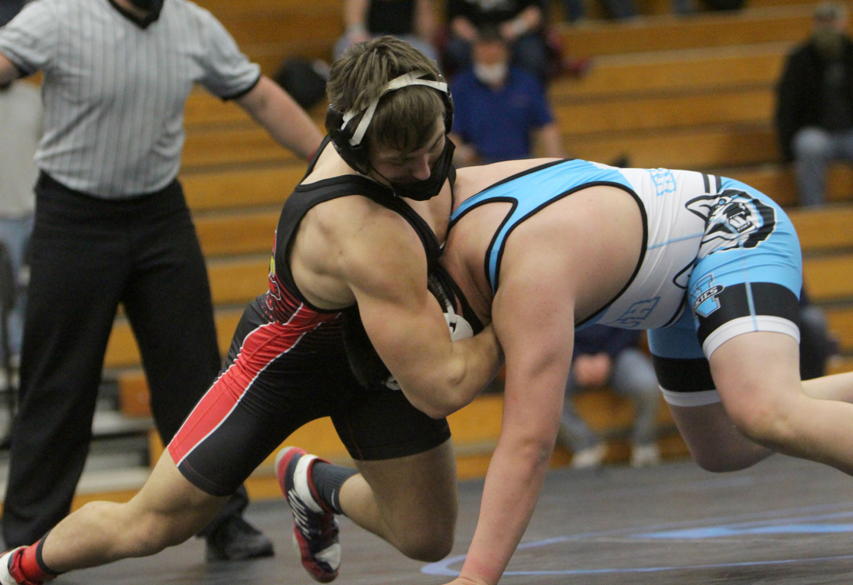 Division 1 prep wrestling sectionals at Eau Claire North 1-30-21